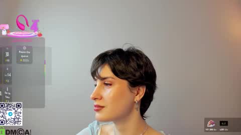 Adeline Perle online show from 09/19/25, 01:07