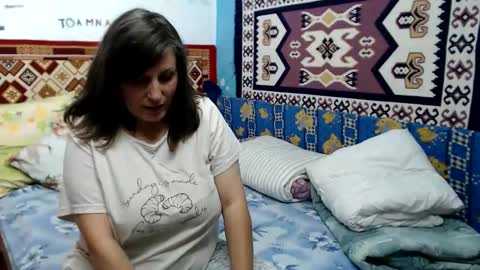 Snapshot of adelineblueeyes chatting on 10/03/25, 11:07 Larisa online show from 10/03/25, 11:07