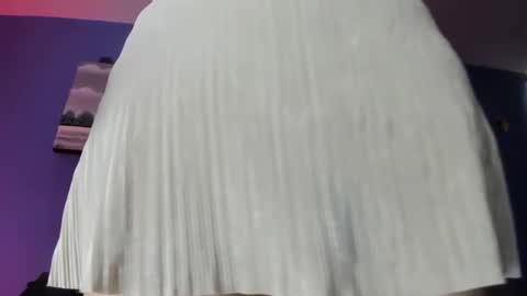 Snapshot of adellelennox_cg chatting on 02/05/25, 02:26 Adelle online show from 02/05/25, 02:26