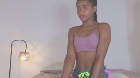 Snapshot of adelyn_x chatting on 01/10/25, 06:09 instragram adelyn 111 online show from 01/10/25, 06:09