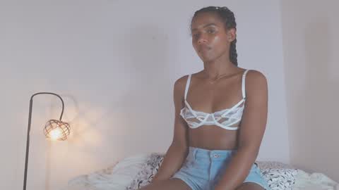 Snapshot of adelyn_x chatting on 01/12/25, 11:39 instragram adelyn 111 online show from 01/12/25, 11:39