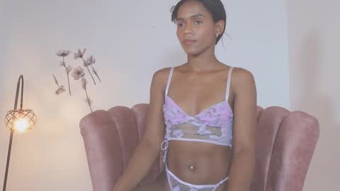 Snapshot of adelyn_x chatting on 02/19/25, 08:01 instragram adelyn 111 online show from 02/19/25, 08:01