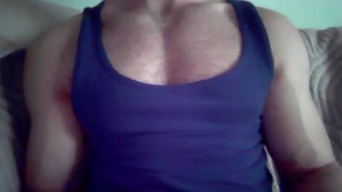 Snapshot of adem1ek chatting on 11/10/25, 02:38 adem1ek online show from 11/10/25, 02:38