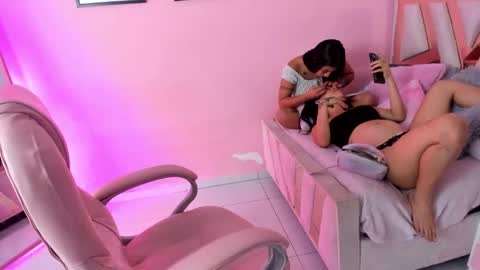 Snapshot of adharacute18_ chatting on 10/30/25, 12:39 ADHARA online show from 10/30/25, 12:39