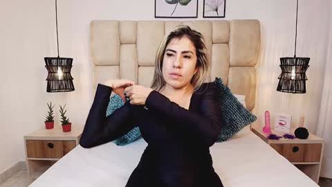 Snapshot of adharasmithh chatting on 01/21/25, 09:25 AdharaSmithh online show from 01/21/25, 09:25