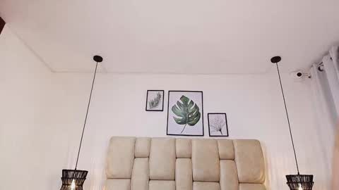 Snapshot of adharasmithh chatting on 01/23/25, 01:19 AdharaSmithh online show from 01/23/25, 01:19