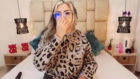 Snapshot of adharasmithh chatting on 02/24/25, 09:31 AdharaSmithh online show from 02/24/25, 09:31