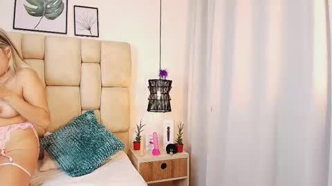 Snapshot of adharasmithh chatting on 02/25/25, 12:36 AdharaSmithh online show from 02/25/25, 12:36