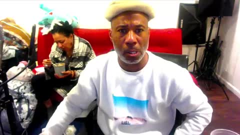 Snapshot of adick_ting chatting on 12/29/24, 02:52 adick_ting online show from 12/29/24, 02:52