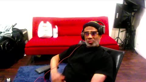 Snapshot of adick_ting chatting on 03/10/25, 06:49 adick_ting online show from 03/10/25, 06:49