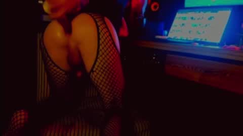 adicta37 online show from 10/31/25, 06:47