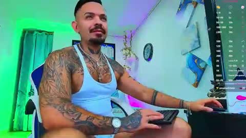 Snapshot of adil_aminn chatting on 11/06/25, 02:23 DALIL ADIL AMIN online show from 11/06/25, 02:23