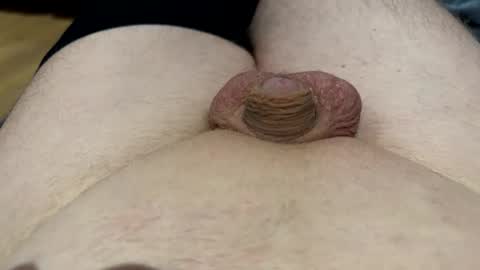 Snapshot of admireyourboobies chatting on 10/28/25, 06:06 Old Curious Man online show from 10/28/25, 06:06