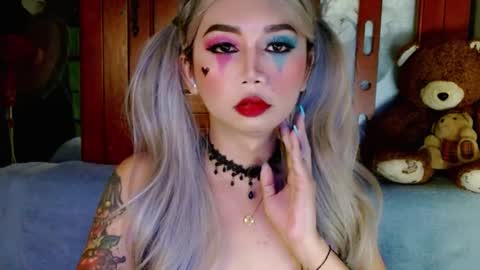 Snapshot of adorableslutxxx chatting on 12/14/24, 02:01 jasmine online show from 12/14/24, 02:01