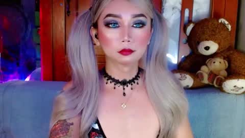 Snapshot of adorableslutxxx chatting on 12/16/24, 11:18 jasmine online show from 12/16/24, 11:18