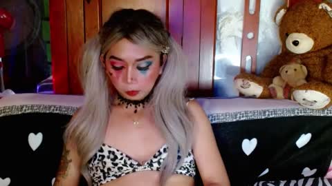 Snapshot of adorableslutxxx chatting on 12/26/24, 06:30 jasmine online show from 12/26/24, 06:30