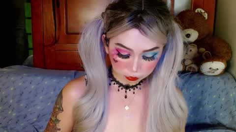 Snapshot of adorableslutxxx chatting on 02/04/25, 08:17 jasmine online show from 02/04/25, 08:17