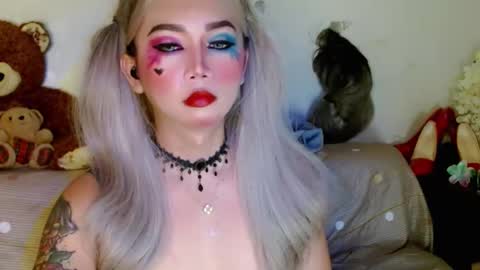 Snapshot of adorableslutxxx chatting on 02/19/25, 02:12 jasmine online show from 02/19/25, 02:12