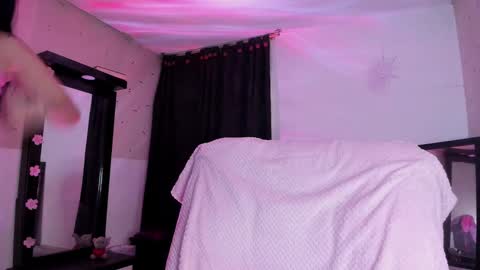 Snapshot of adorabolt chatting on 01/18/25, 11:55 Stormi online show from 01/18/25, 11:55