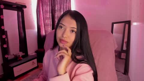 Snapshot of adorabolt chatting on 01/19/25, 07:37 Stormi online show from 01/19/25, 07:37