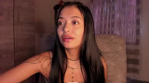 Snapshot of adorabolt chatting on 03/10/25, 08:23 Stormi online show from 03/10/25, 08:23