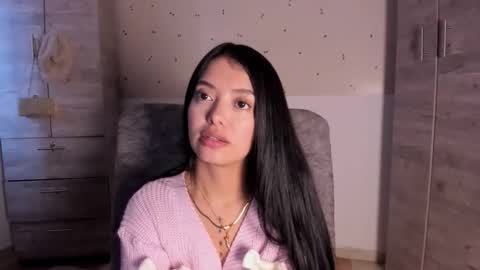 Snapshot of adorabolt chatting on 09/16/25, 06:42 Stormi online show from 09/16/25, 06:42
