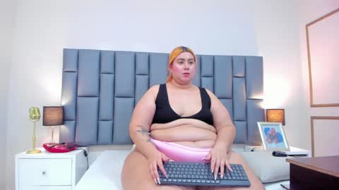 ANDREA PEREZ online show from 01/20/25, 05:48