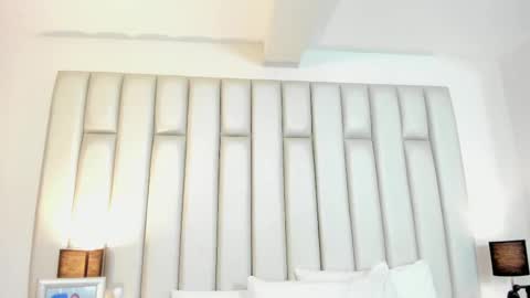 ANDREA PEREZ online show from 10/23/25, 11:42