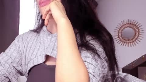 Snapshot of adrenaline_rush_ chatting on 12/11/24, 01:28 Victoria online show from 12/11/24, 01:28