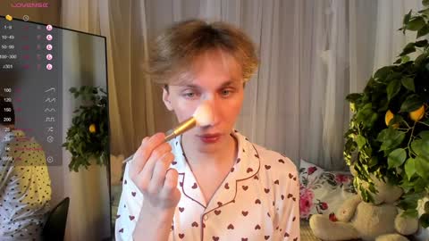Adrian online show from 01/30/25, 04:02