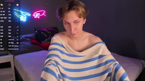 Adrian online show from 03/01/25, 04:44