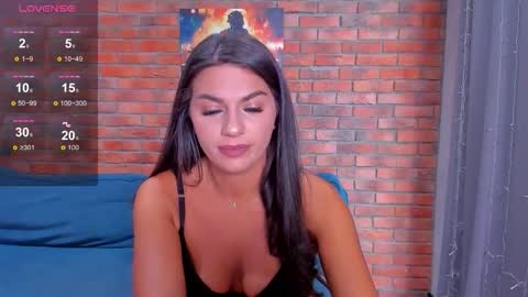 Adriana online show from 10/23/25, 02:00