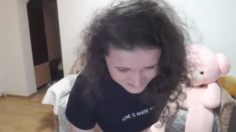 Snapshot of adriana_elvis chatting on 12/08/24, 01:47 adriana online show from 12/08/24, 01:47