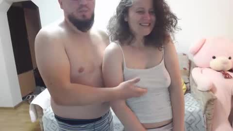 Snapshot of adriana_elvis chatting on 11/27/25, 06:48 adriana online show from 11/27/25, 06:48