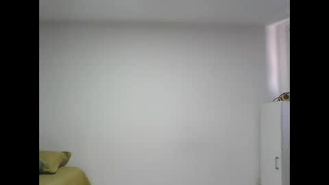 Snapshot of adrianagogo18 chatting on 10/26/25, 03:29 adrianagogo18 online show from 10/26/25, 03:29