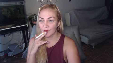 Snapshot of adrianapdes chatting on 01/29/25, 11:41 Adriana Paredes online show from 01/29/25, 11:41