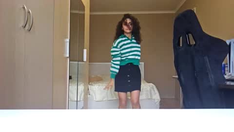 adrianasegrest online show from 12/02/25, 07:47