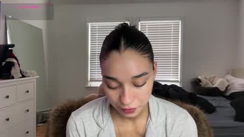 Adrianna  online show from 11/12/25, 03:56