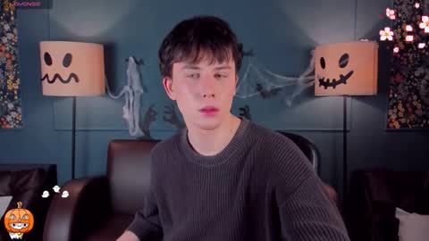 Snapshot of adrianoaubert chatting on 11/09/25, 03:16 adrianoaubert online show from 11/09/25, 03:16