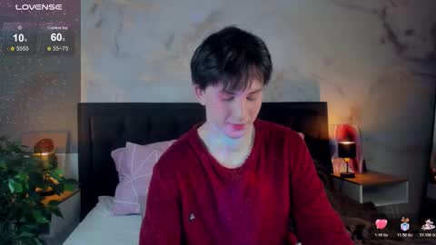 Snapshot of adrianoaubert chatting on 11/18/25, 04:17 adrianoaubert online show from 11/18/25, 04:17