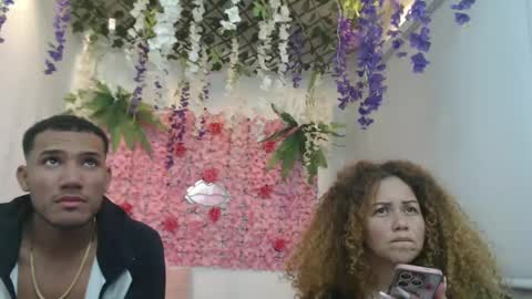 adriel_and_risitos_ online show from 10/01/25, 06:08