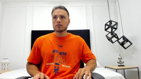 Snapshot of adrien_roche888 chatting on 02/05/25, 11:17 Adrein Roche online show from 02/05/25, 11:17