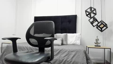 Snapshot of adrien_roche888 chatting on 03/02/25, 11:09 Adrein Roche online show from 03/02/25, 11:09