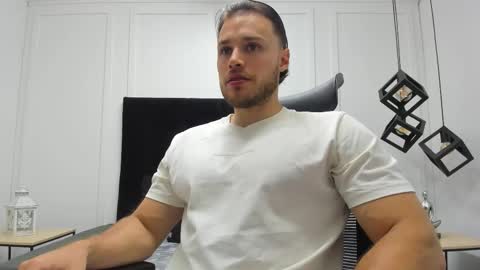 Adrein Roche online show from 10/07/25, 10:51