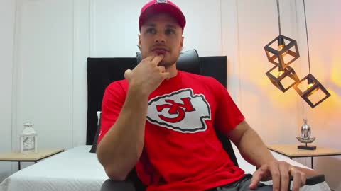 Adrein Roche online show from 10/16/25, 11:06