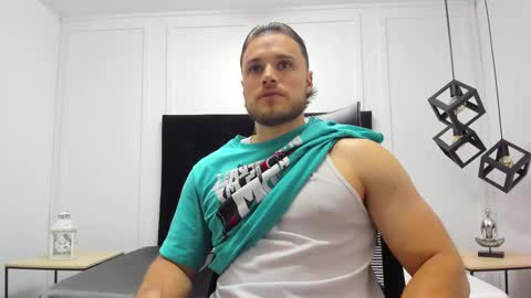 Adrein Roche online show from 10/22/25, 11:37