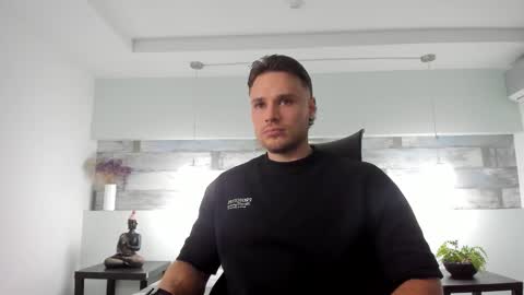 Adrein Roche online show from 11/21/25, 11:25