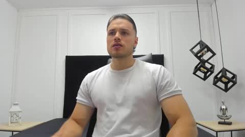 Adrein Roche online show from 11/22/25, 11:04