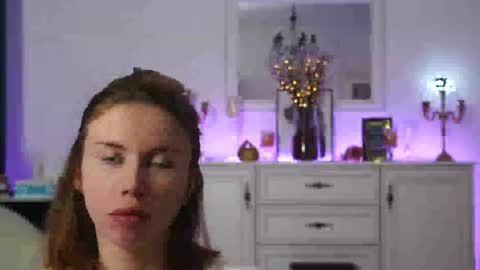 Aelia online show from 10/14/25, 03:40