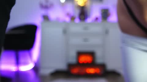 Aelia online show from 10/26/25, 05:13